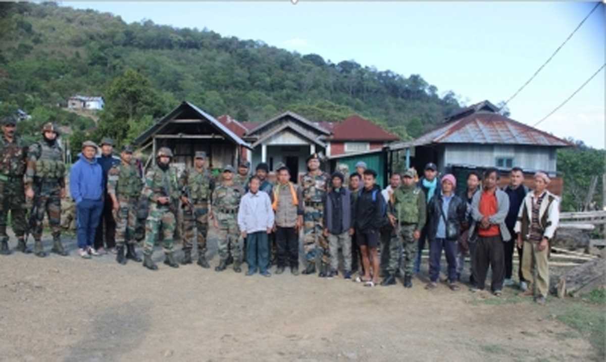 मणिपुर के 10 विधायकों ने कुकी समुदाय के लिए अलग राज्य की मांग की मणिपुर के 10 विधायकों ने कुकी समुदाय के लिए अलग राज्य की मांग की